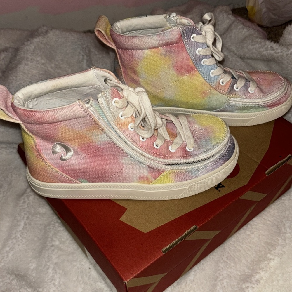 Sherbert white lace size 2 Billy footwear